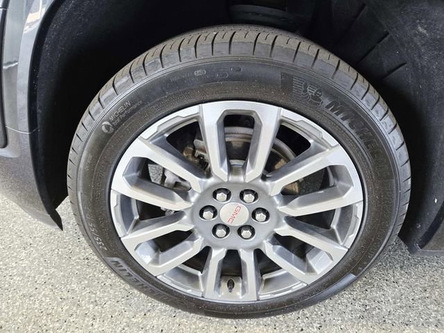 Used 2022 GMC Acadia Denali w/ LPO, Floor Liner Package image 16