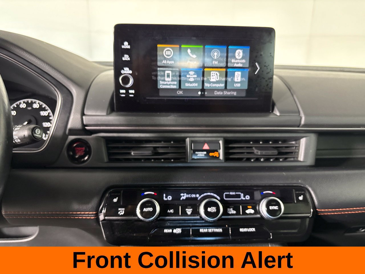 Used 2023 Honda Pilot TrailSport image 18