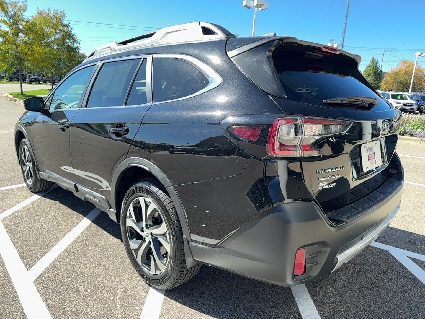 Certified 2022 Subaru Outback Limited w/ Popular Package #2 AWD/4WD image 4