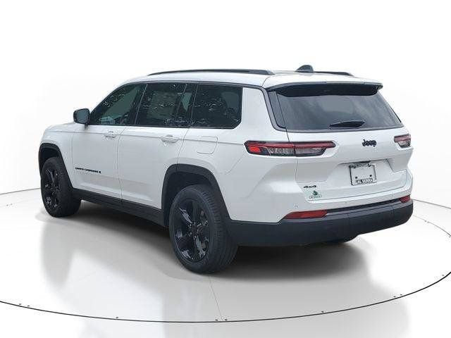 New 2026 Jeep Grand Cherokee L Limited w/ Limited Altitude Package AWD/4WD image 3