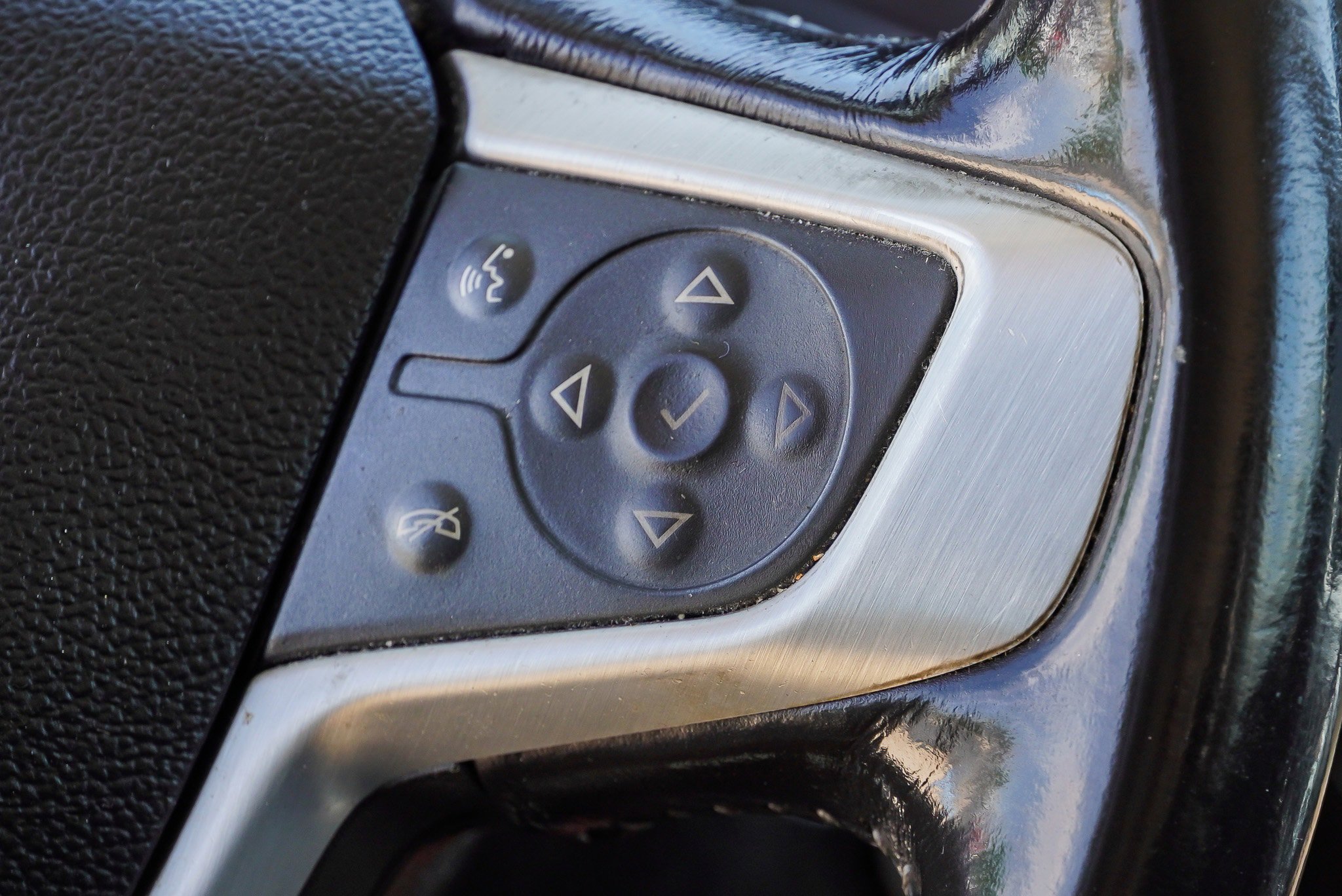 Used 2016 GMC Canyon SLE w/ Trailering Package AWD/4WD image 34