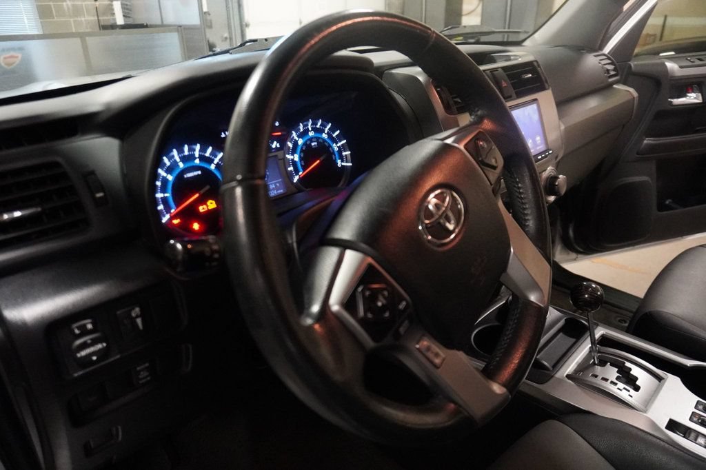 Used 2016 Toyota 4Runner SR5 Premium AWD/4WD image 10