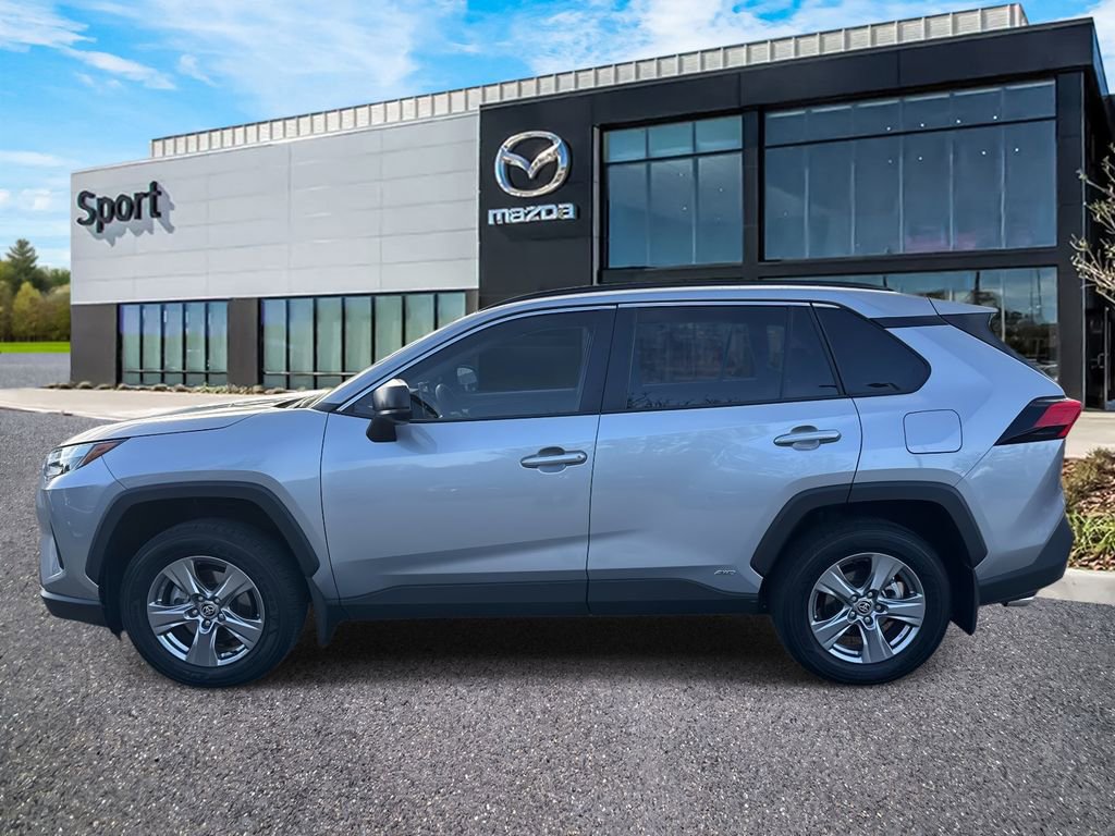 Used 2025 Toyota RAV4 LE image 7