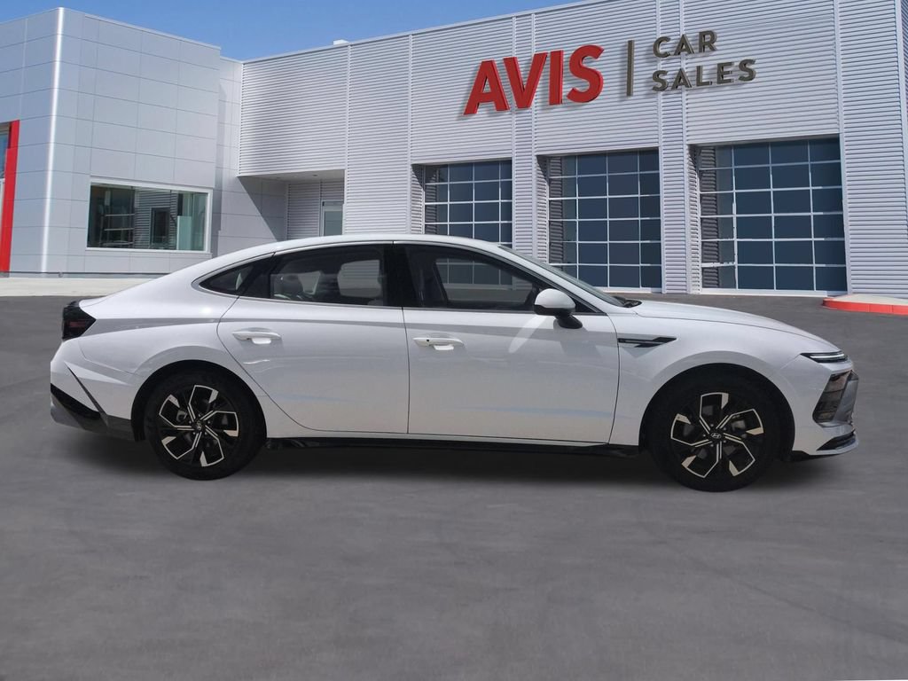 Used 2025 Hyundai Sonata SEL FWD image 5