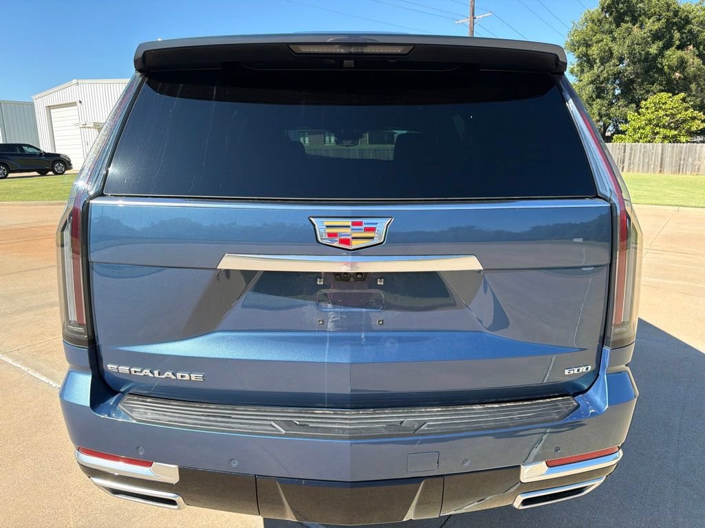 Certified 2026 Cadillac Escalade Luxury AWD/4WD image 12