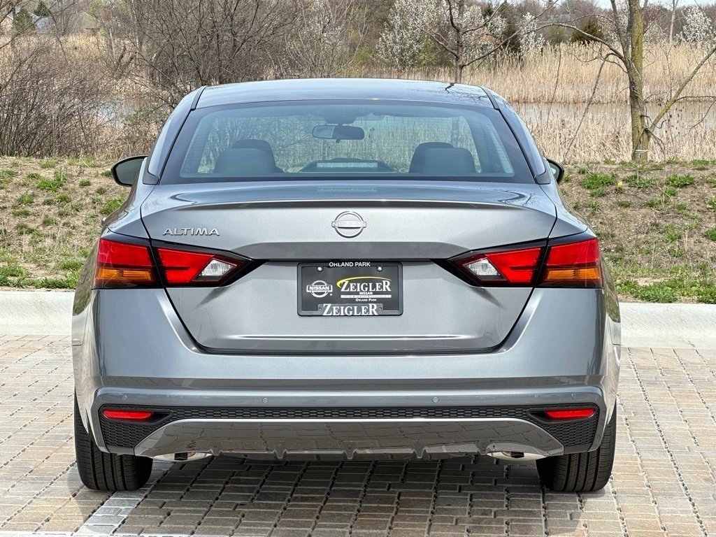 Certified 2025 Nissan Altima 2.5 S image 8
