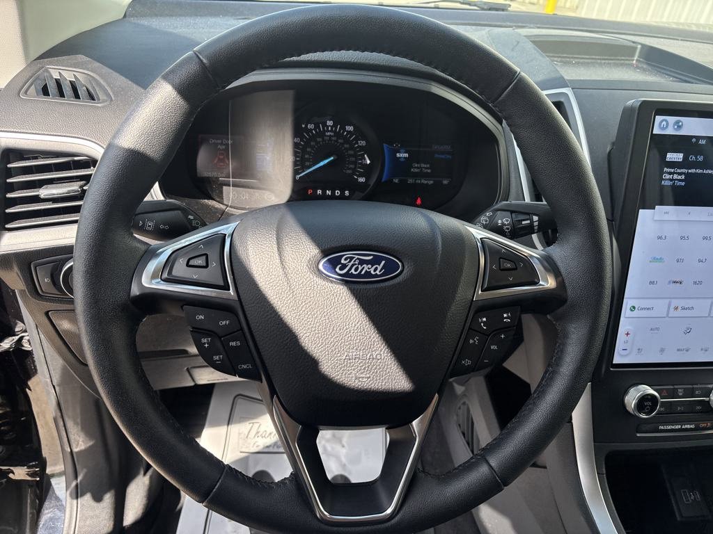 Used 2022 Ford Edge SEL w/ Convenience Package image 16
