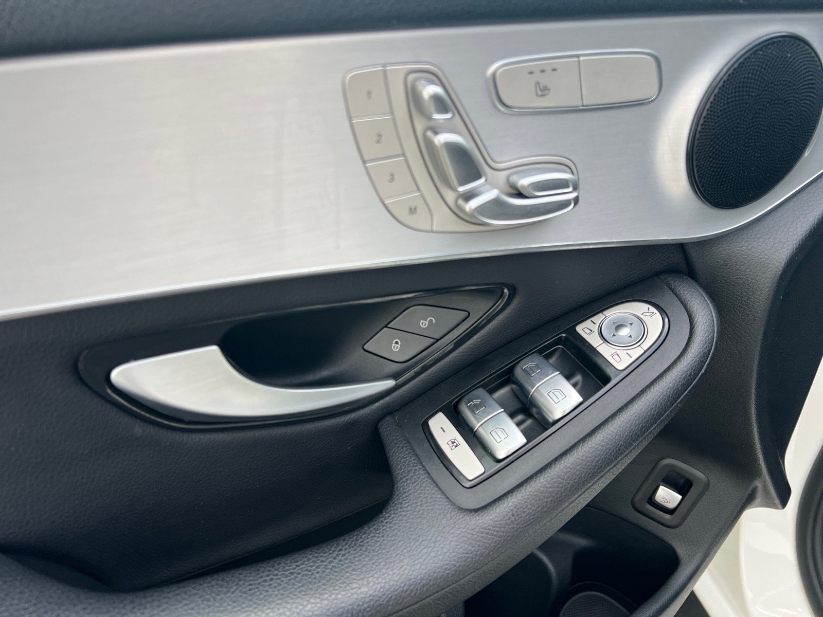 Certified 2022 Mercedes-Benz GLC 300 image 14