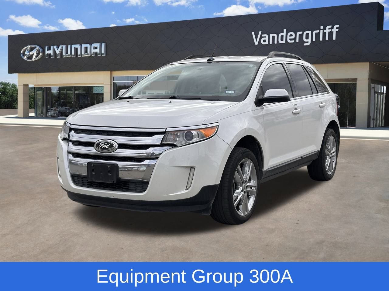Used 2013 Ford Edge Limited w/ Driver Entry Pkg image 3