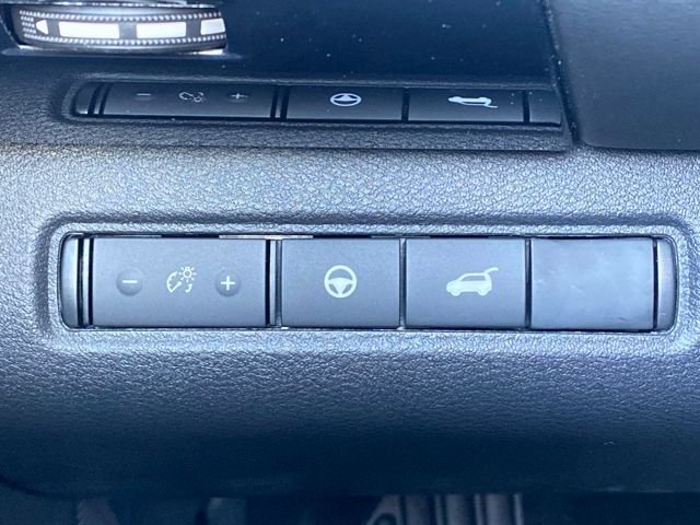 New 2025 Nissan Pathfinder SV w/ Black Appearance Package image 15