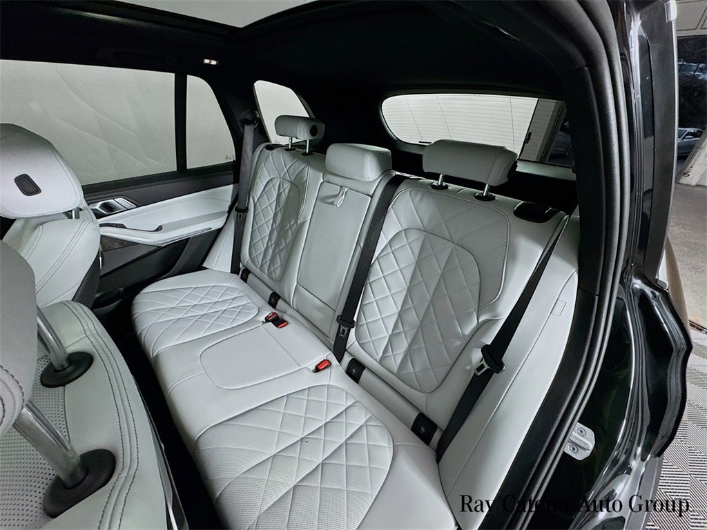 Used 2024 BMW X5 xDrive40i w/ Premium Package image 26