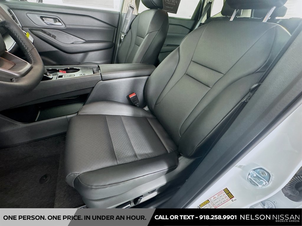 New 2026 Nissan Rogue Dark Armor FWD image 20