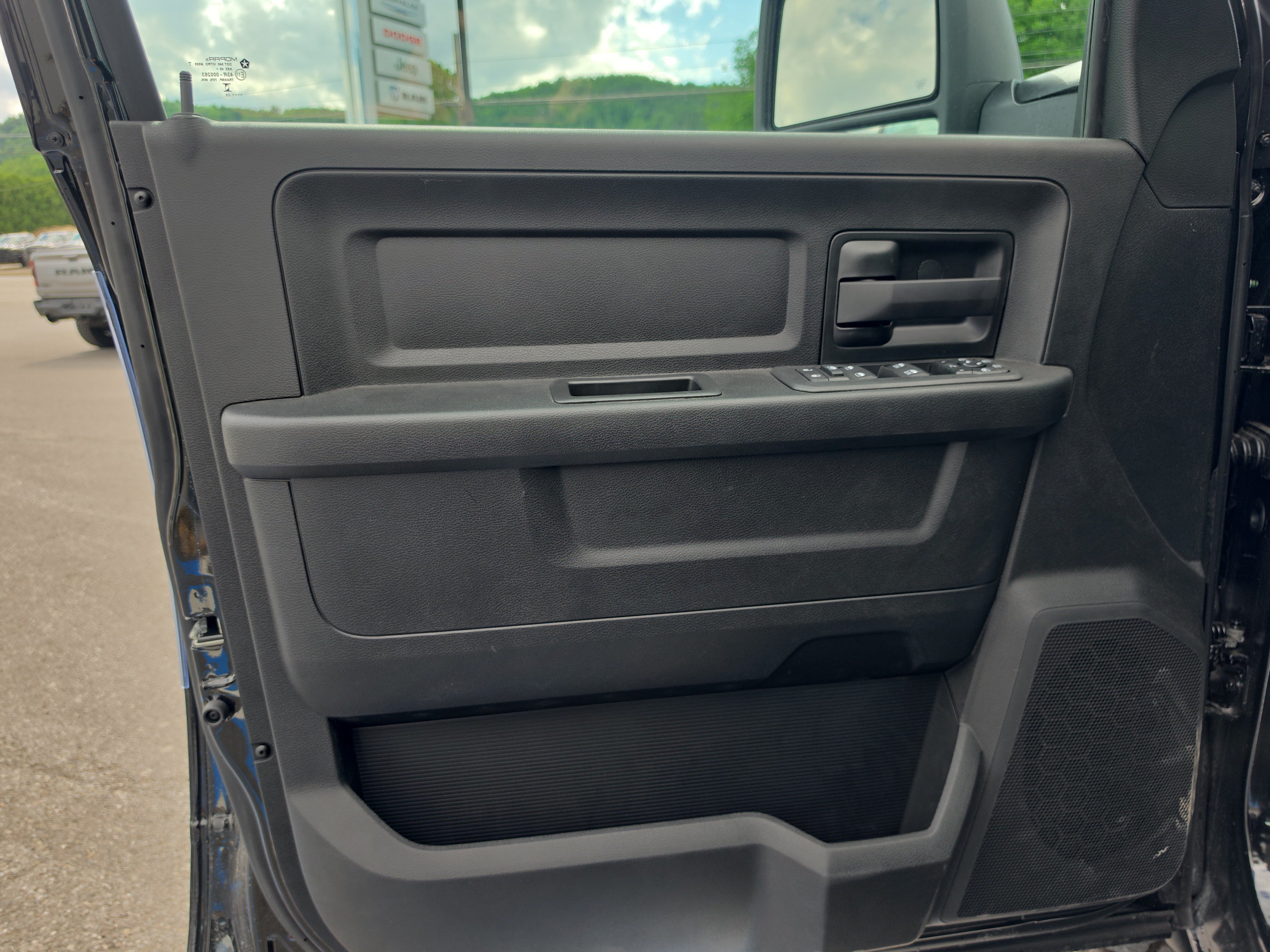 New 2026 RAM 2500 Warlock AWD/4WD image 17