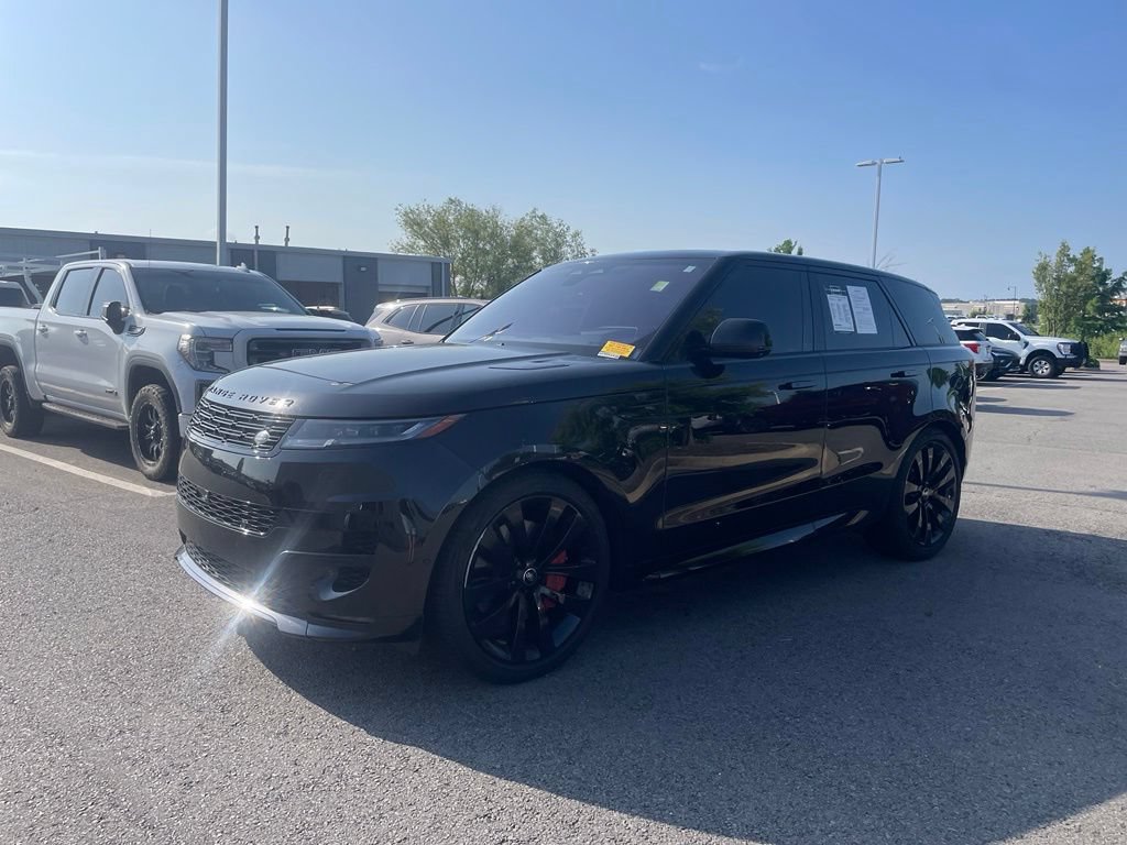 Used 2023 Land Rover Range Rover Sport First Edition AWD/4WD image 3