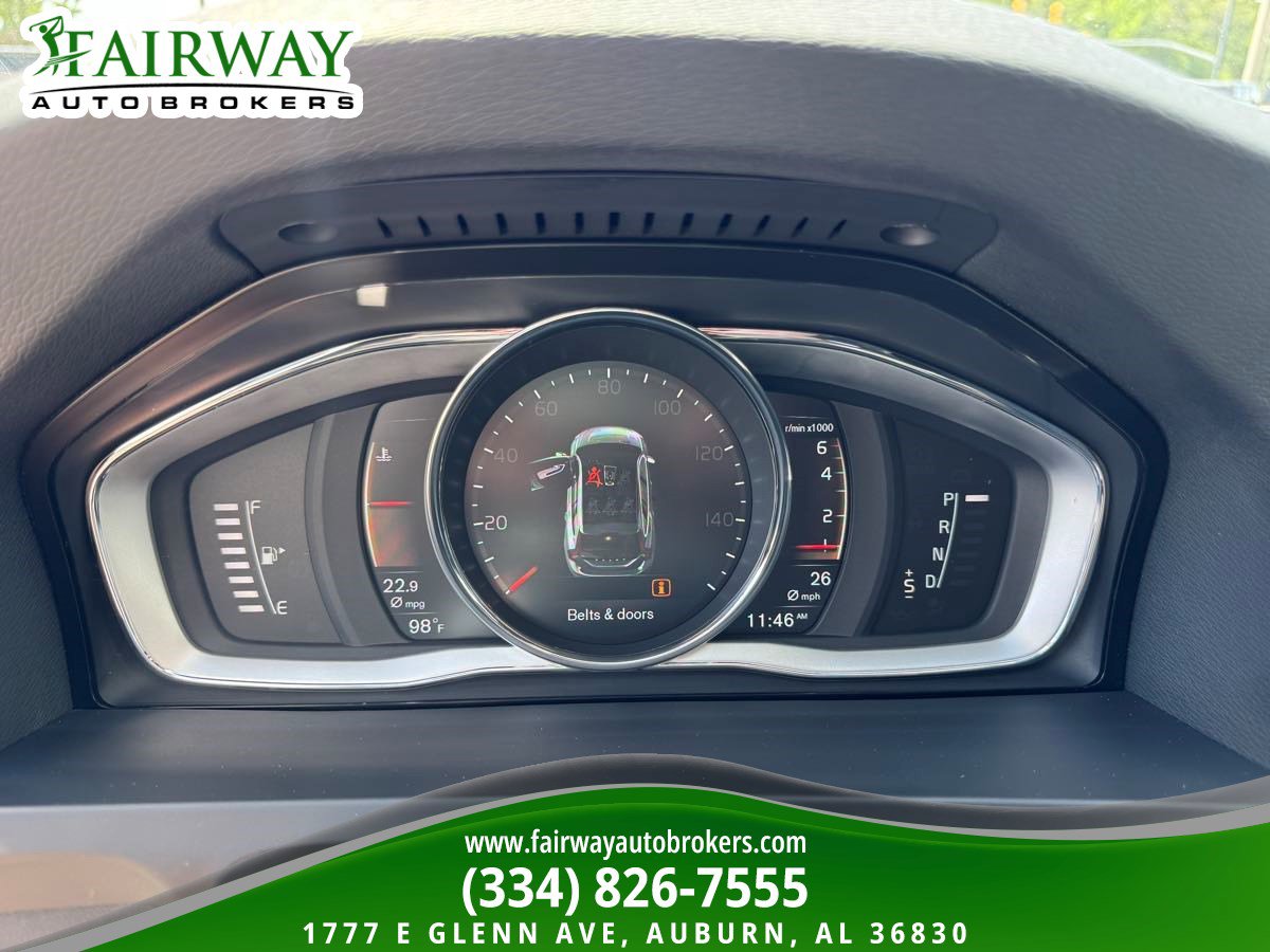 Used 2018 Volvo V60 T5 Cross Country image 21