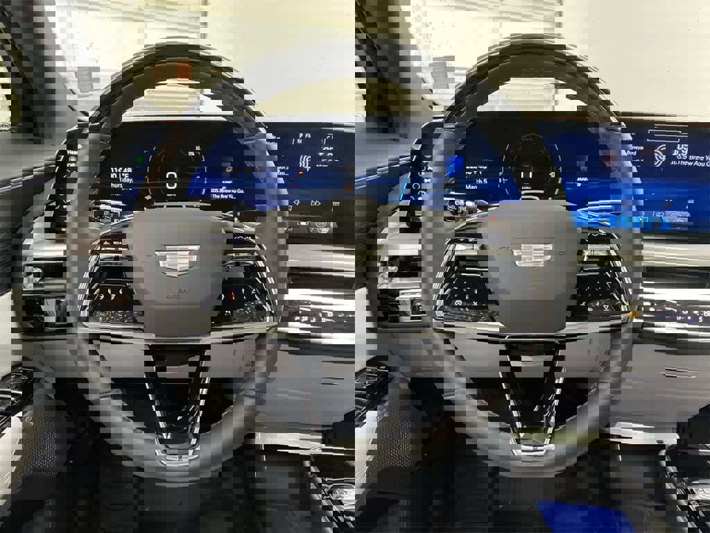 Certified 2025 Cadillac Lyriq Luxury w/ LPO, Floor Liner Package image 20