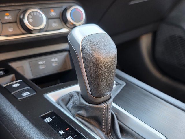 Used 2025 Nissan Kicks SV w/ Illumination Package image 33