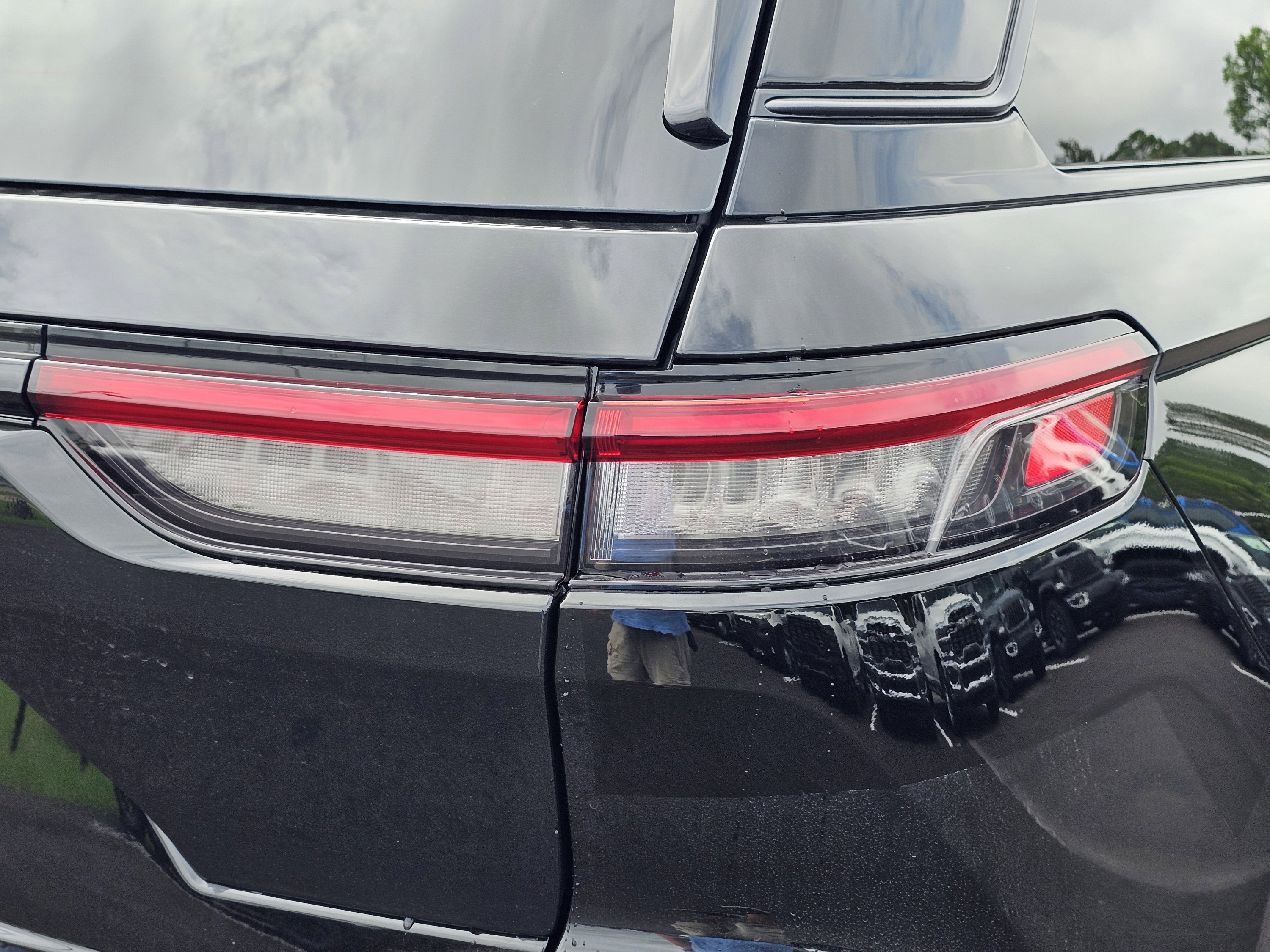 New 2026 Jeep Grand Cherokee Altitude RWD image 9