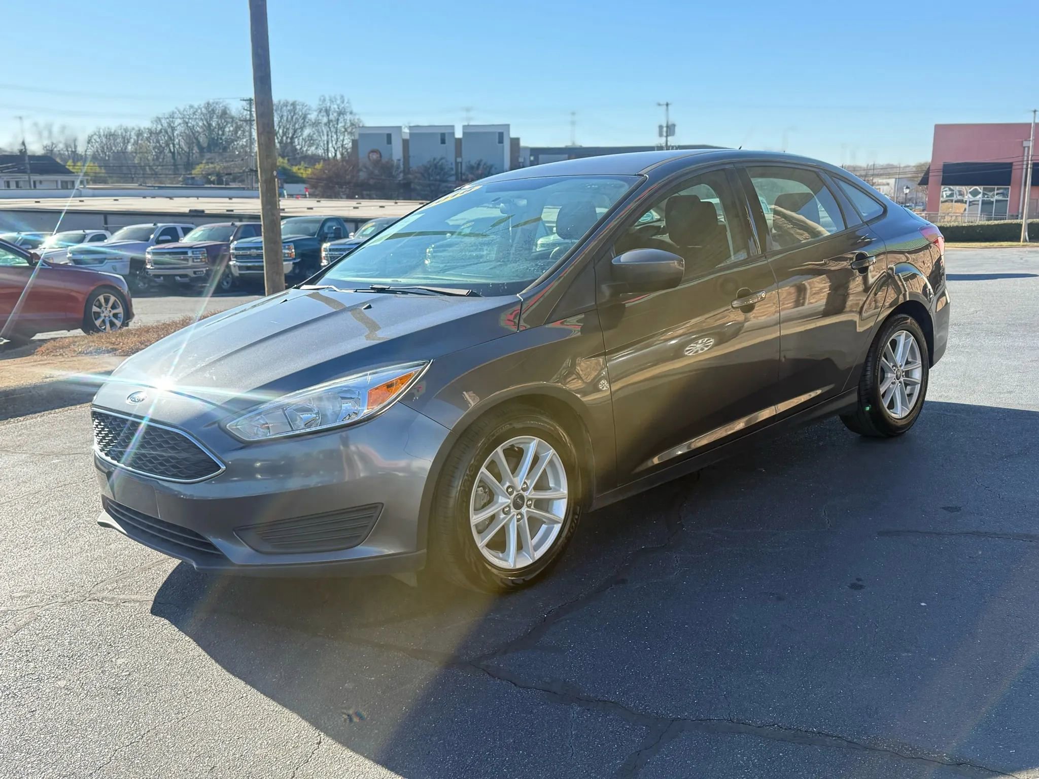 Used 2018 Ford Focus SE image 4