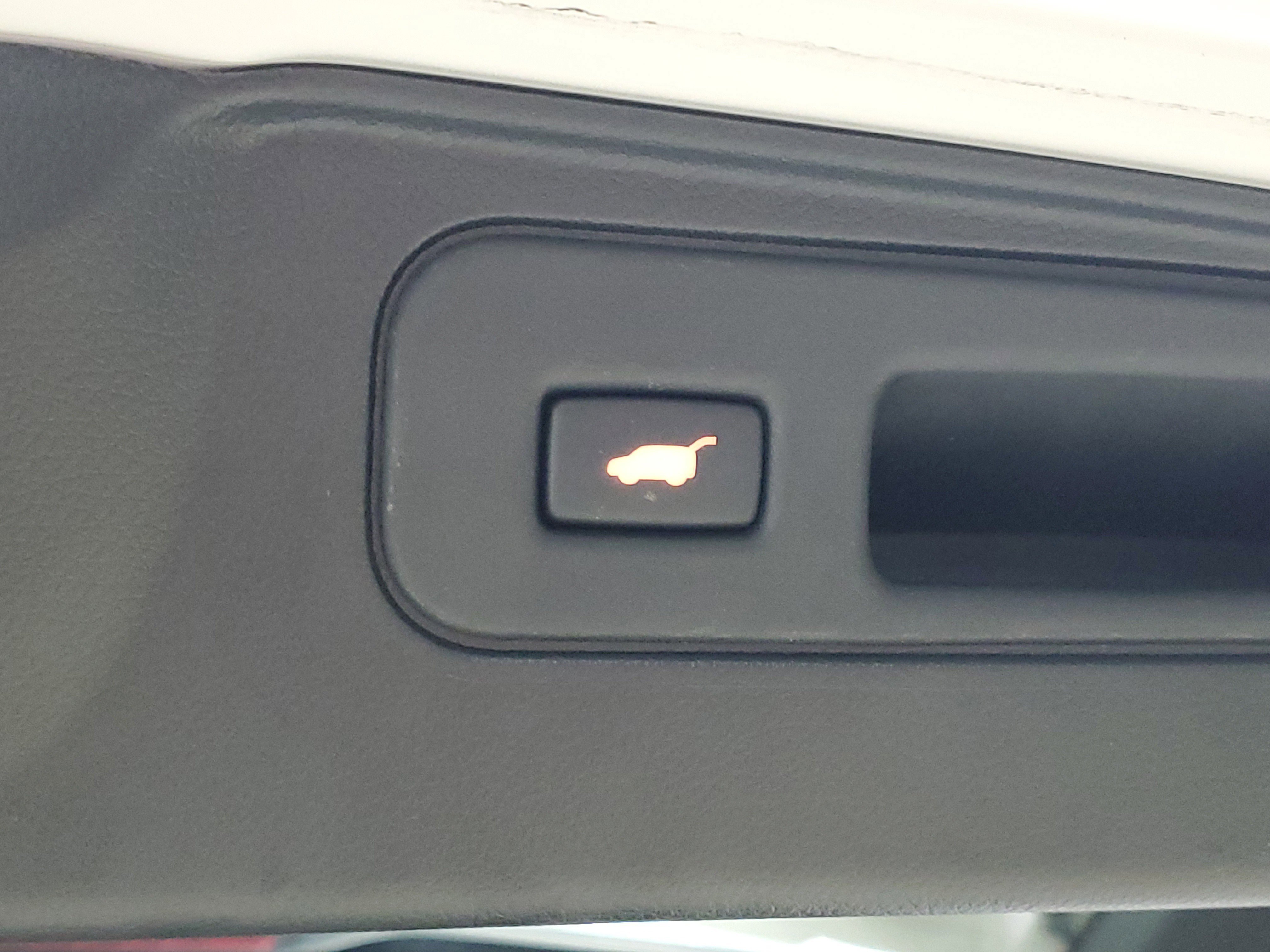 Used 2023 Honda Passport EX-L image 11