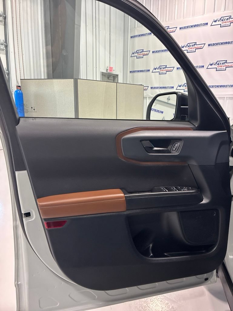 Used 2021 Ford Bronco Sport Outer Banks AWD/4WD image 17