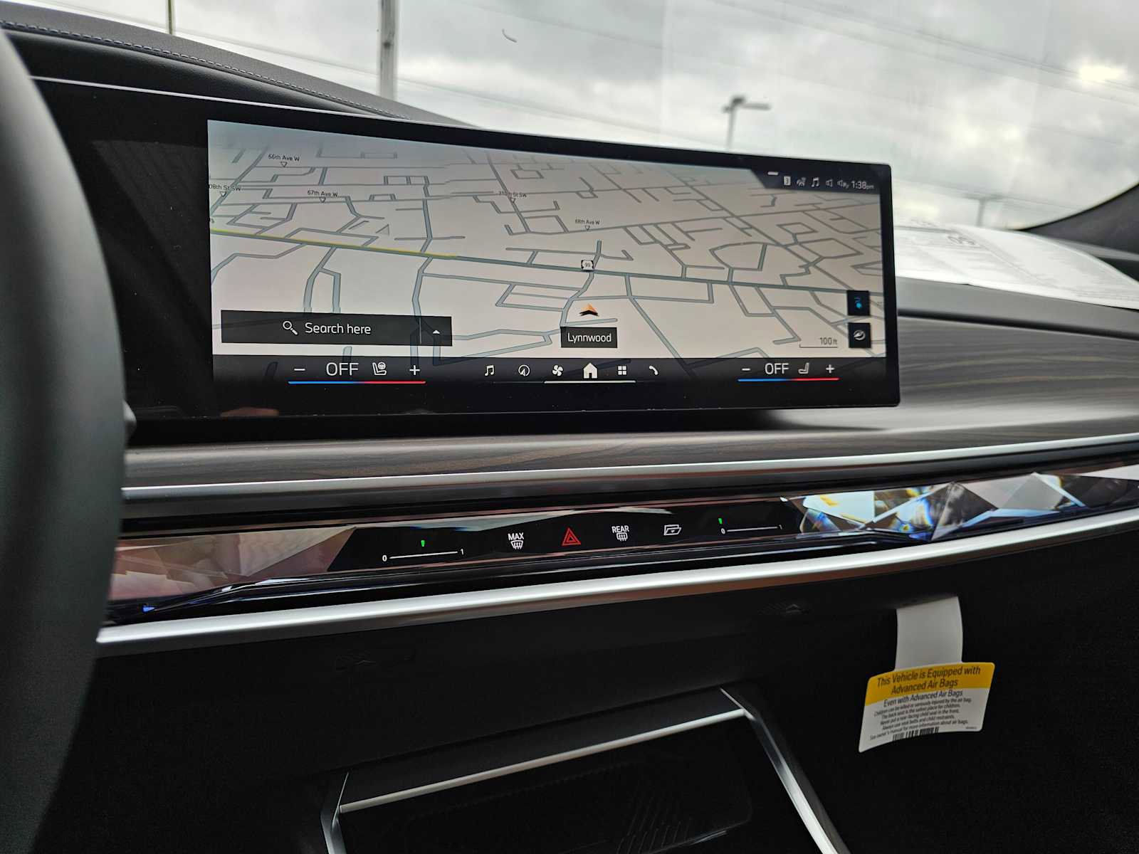 New 2025 BMW i7 xDrive60 w/ Executive Package image 30