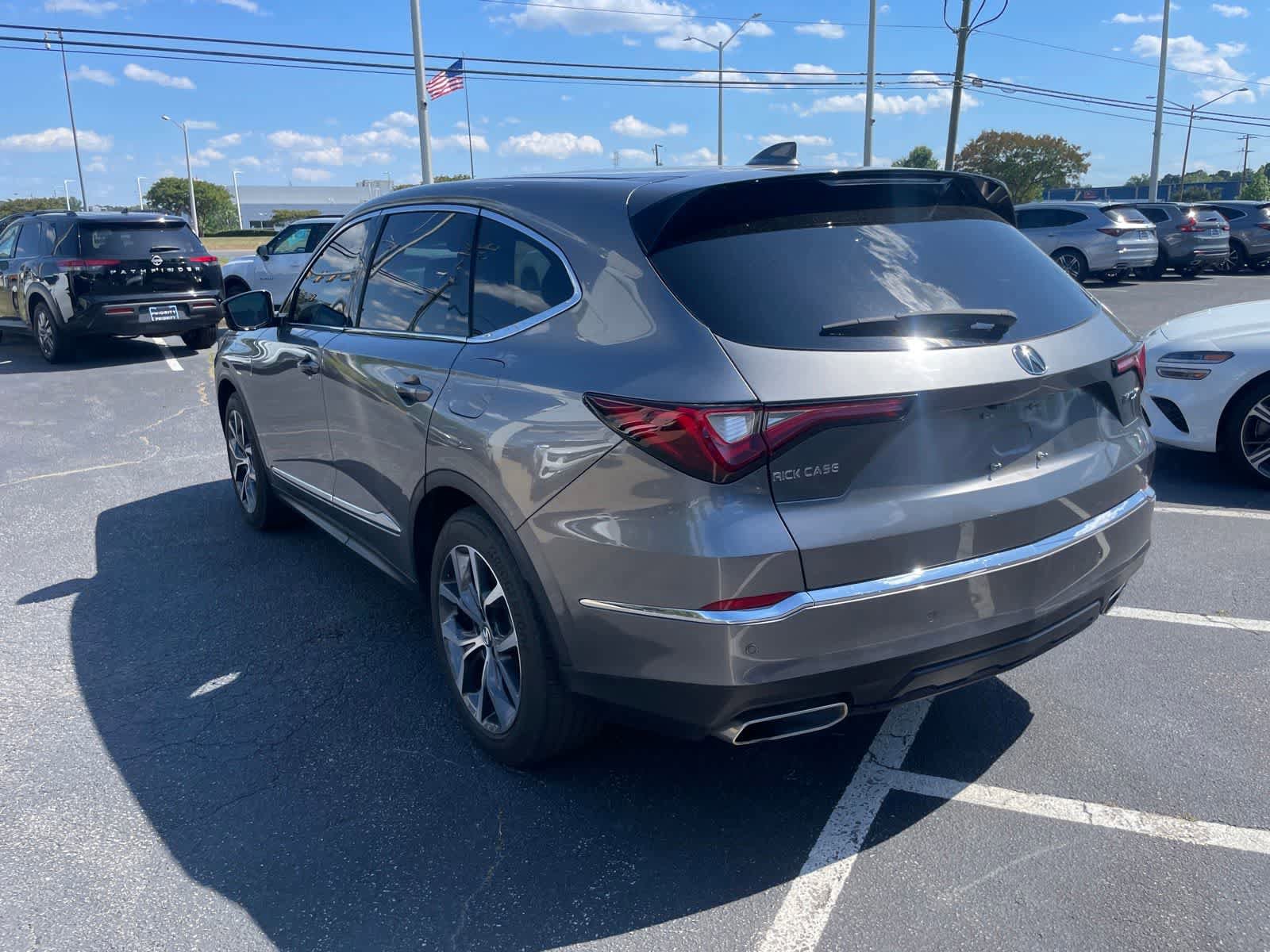 Used 2024 Acura MDX FWD w/ Technology Package image 3