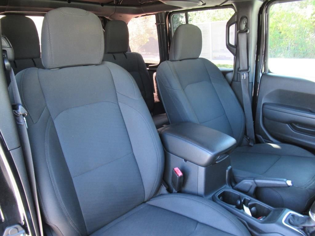 Used 2022 Jeep Wrangler Unlimited Sport image 8