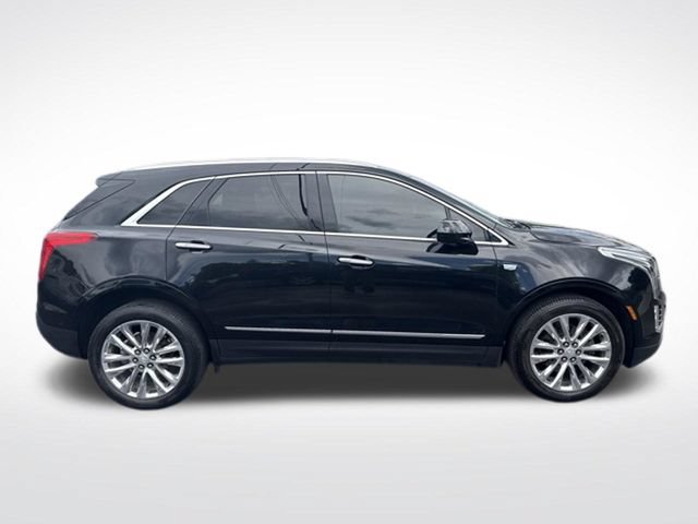 Used 2018 Cadillac XT5 Platinum w/ Driver Assist Package AWD/4WD image 2