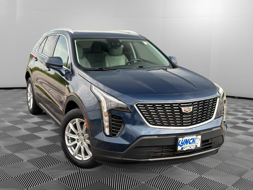 Used 2021 Cadillac XT4 Luxury w/ Cold Weather Package AWD/4WD image 5