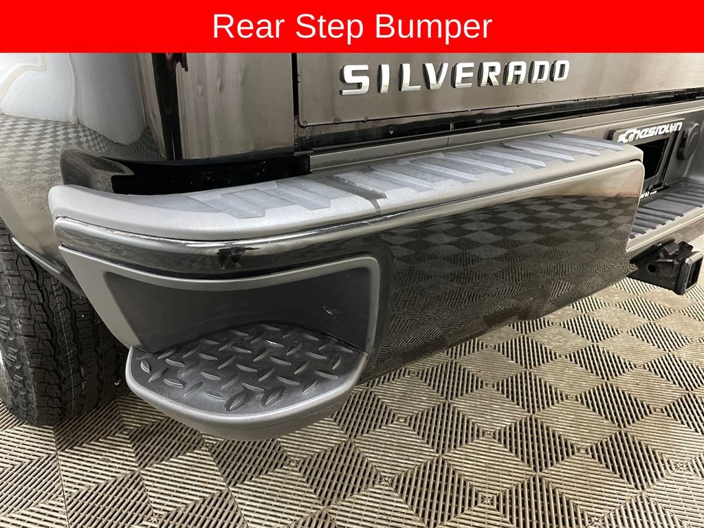 Used 2018 Chevrolet Silverado 1500 LT w/ All Star Edition AWD/4WD image 10