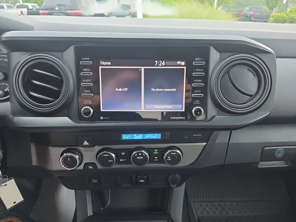 Used 2022 Toyota Tacoma SR AWD/4WD image 14