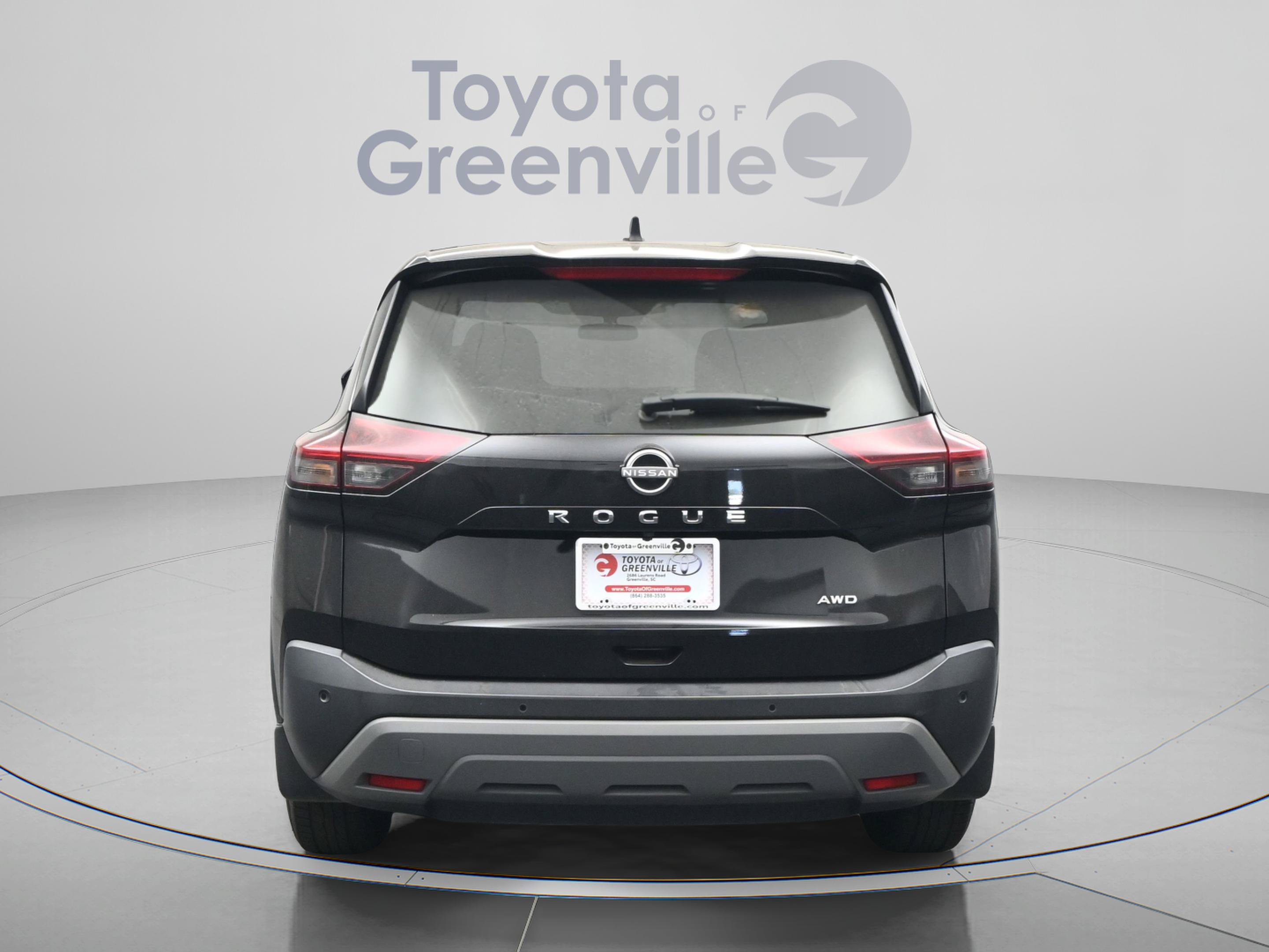 Used 2023 Nissan Rogue S AWD/4WD image 12