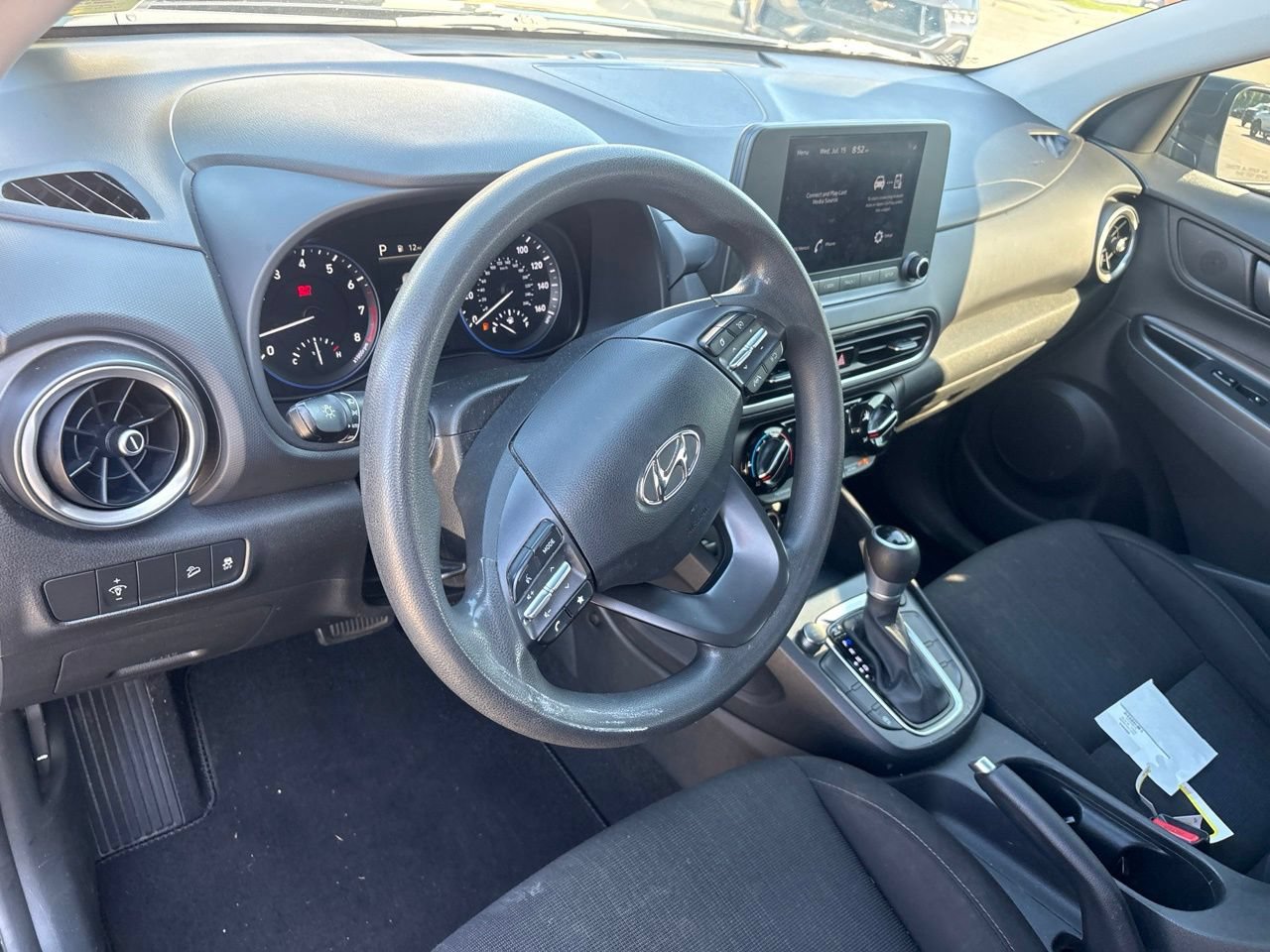 Used 2022 Hyundai Kona SEL w/ Cargo Package FWD image 3