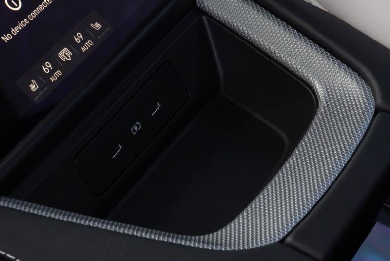 Used 2024 Porsche Panamera 4 AWD/4WD image 42