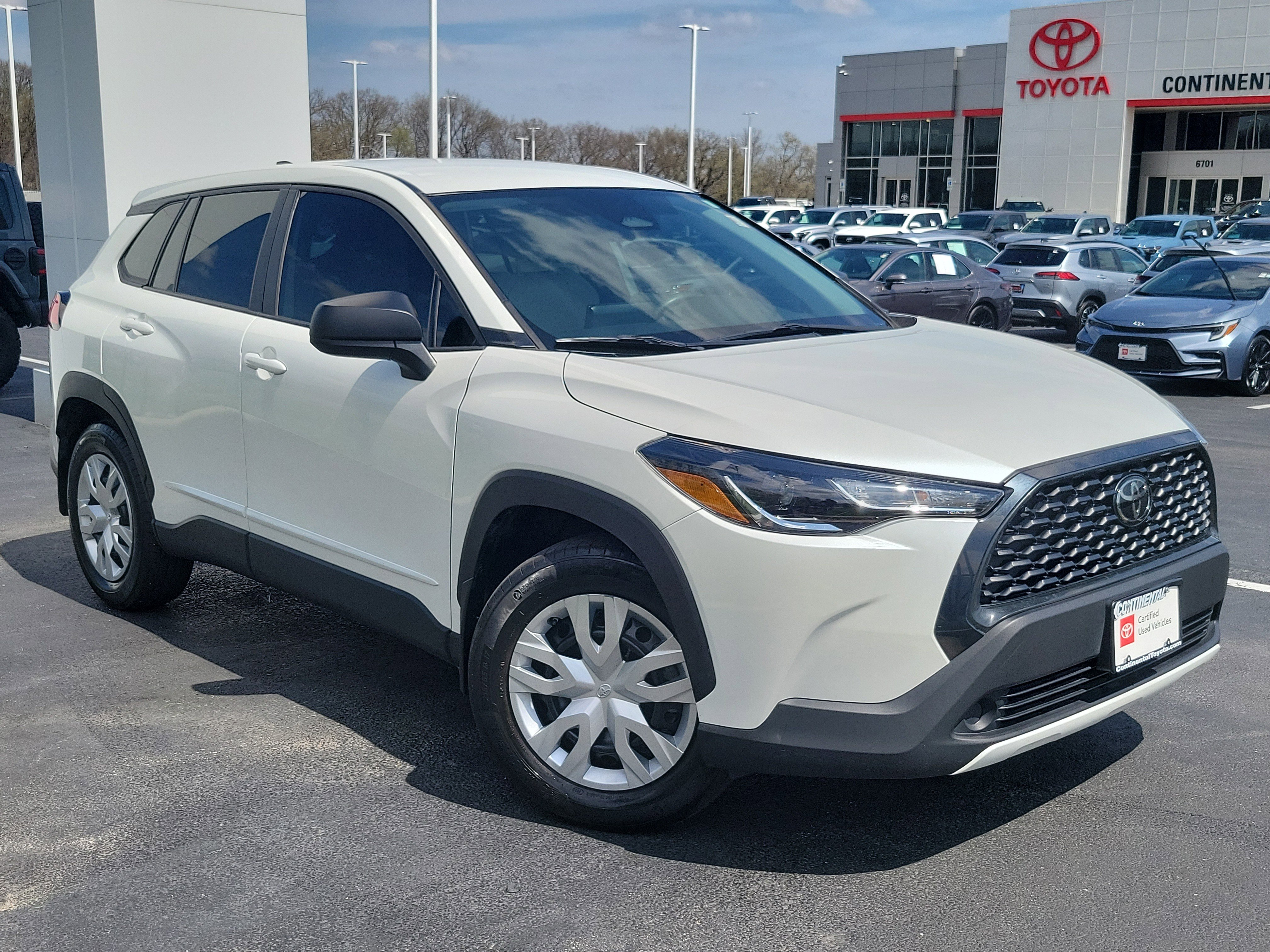 Certified 2023 Toyota Corolla Cross L AWD/4WD image 31