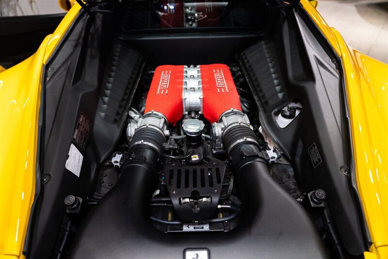 Used 2010 Ferrari 458 Italia Coupe RWD image 11