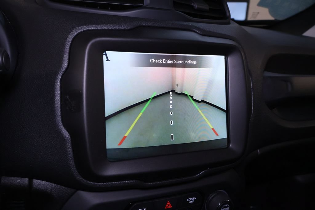 Used 2023 Jeep Renegade Latitude AWD/4WD image 27