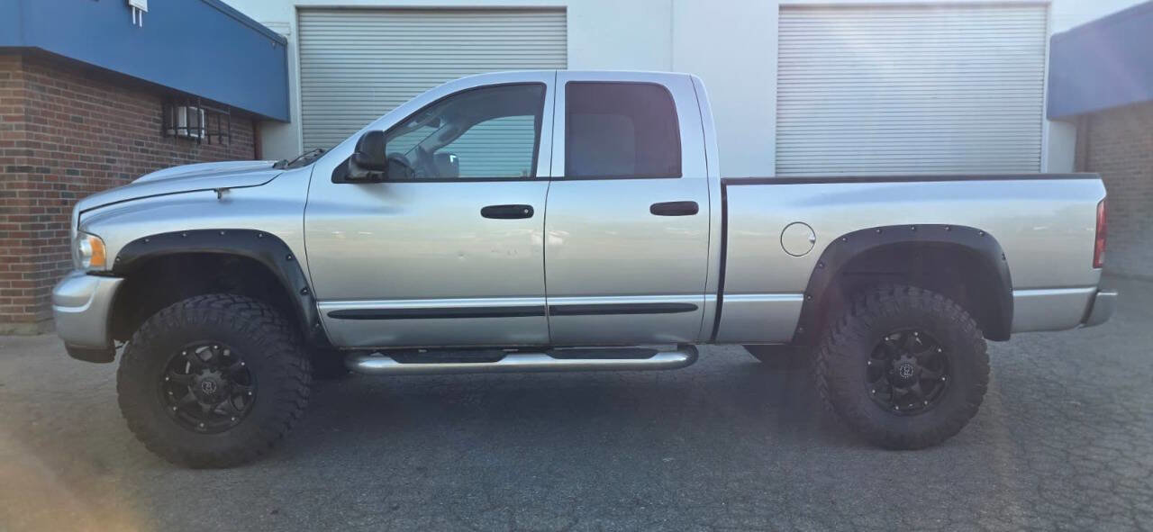 Used 2004 Dodge Ram 2500 Truck SLT w/ Sport Appearance Group AWD/4WD image 8