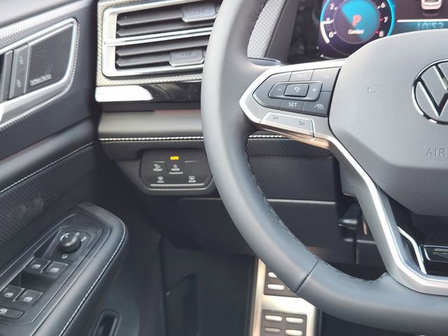 New 2026 Volkswagen Atlas Cross Sport SEL Premium R-Line image 26