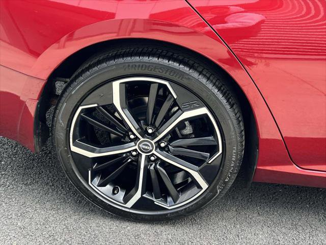 Used 2023 Nissan Altima 2.5 SR w/ SR Premium Package FWD image 8