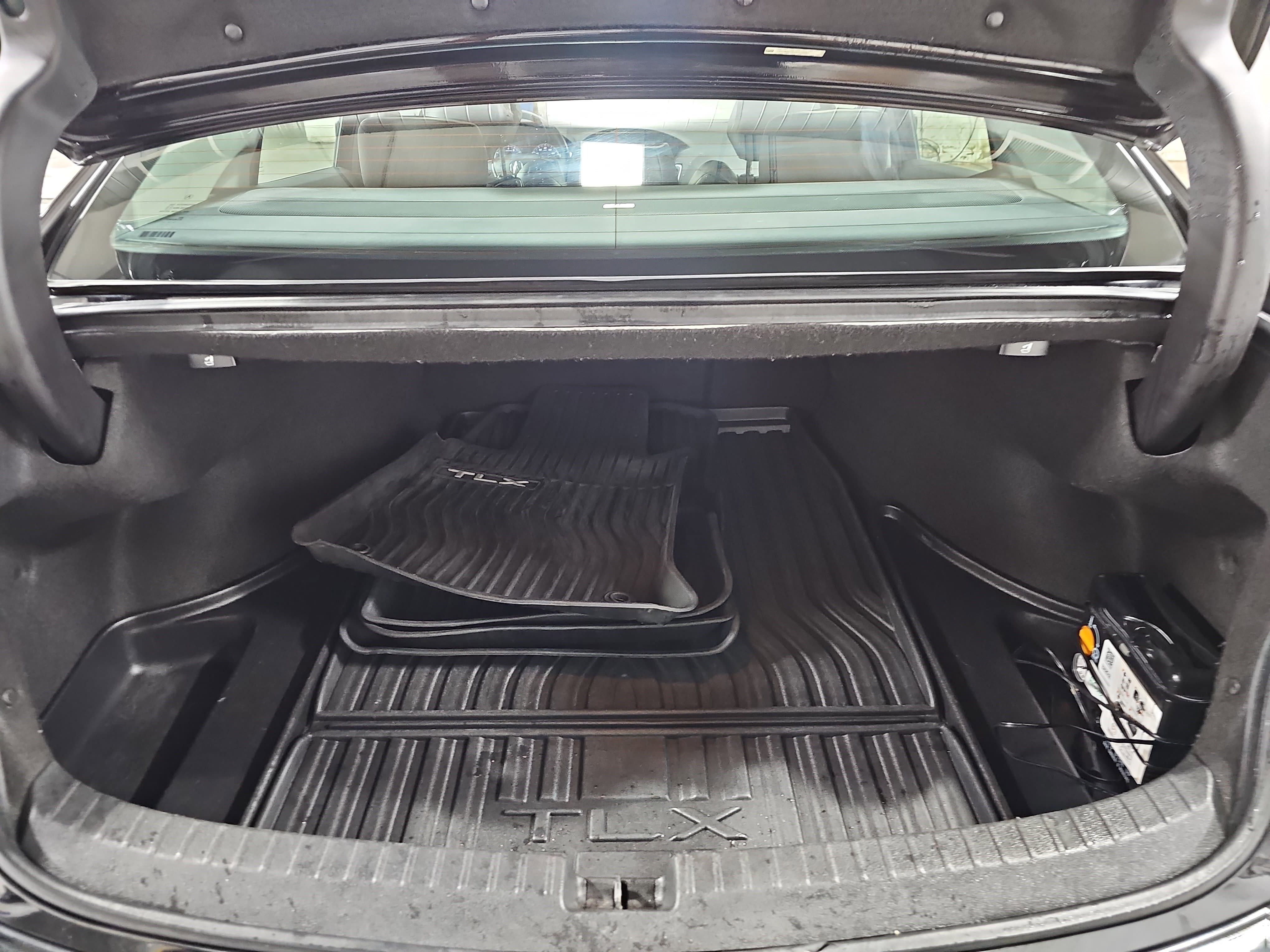 Used 2018 Acura TLX V6 w/ Advance Package image 13