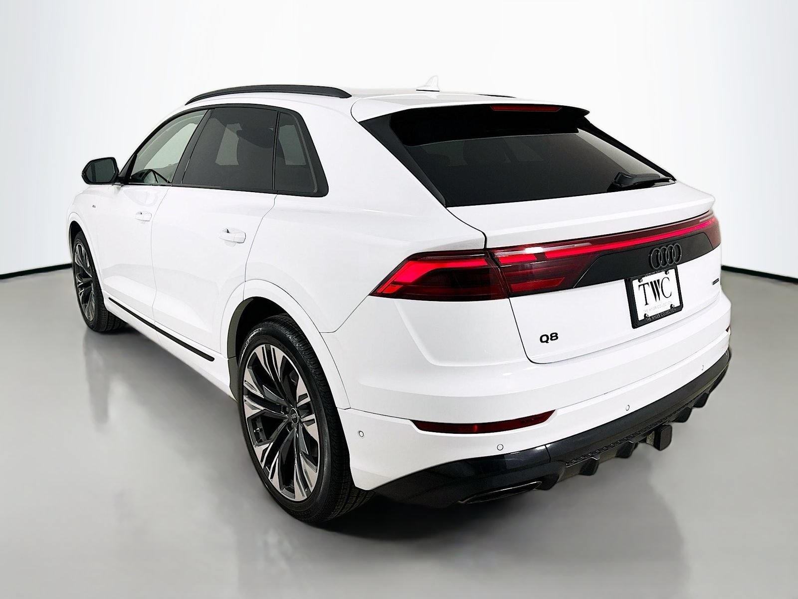 New 2026 Audi Q8 Premium Plus AWD/4WD image 7