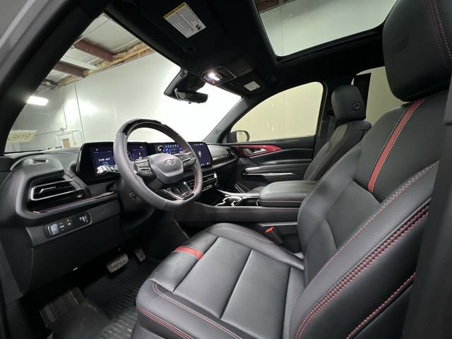 Certified 2025 Chevrolet Traverse RS w/ LPO, Floor Liner Package image 10