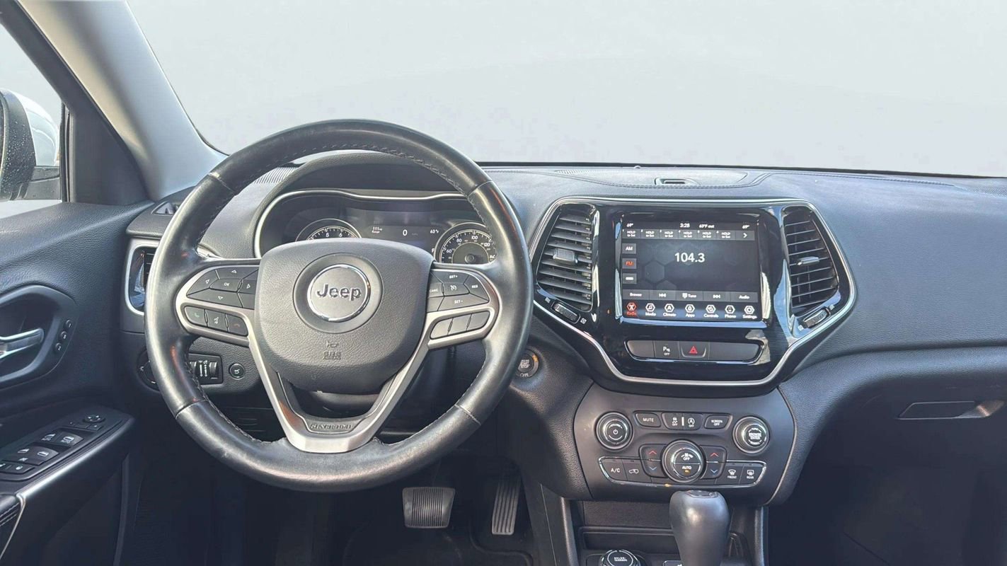 Used 2020 Jeep Cherokee Limited image 10