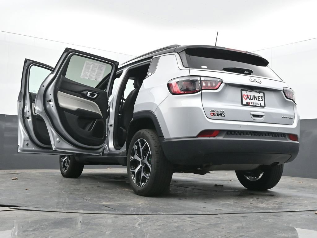 Used 2025 Jeep Compass Limited AWD/4WD image 74