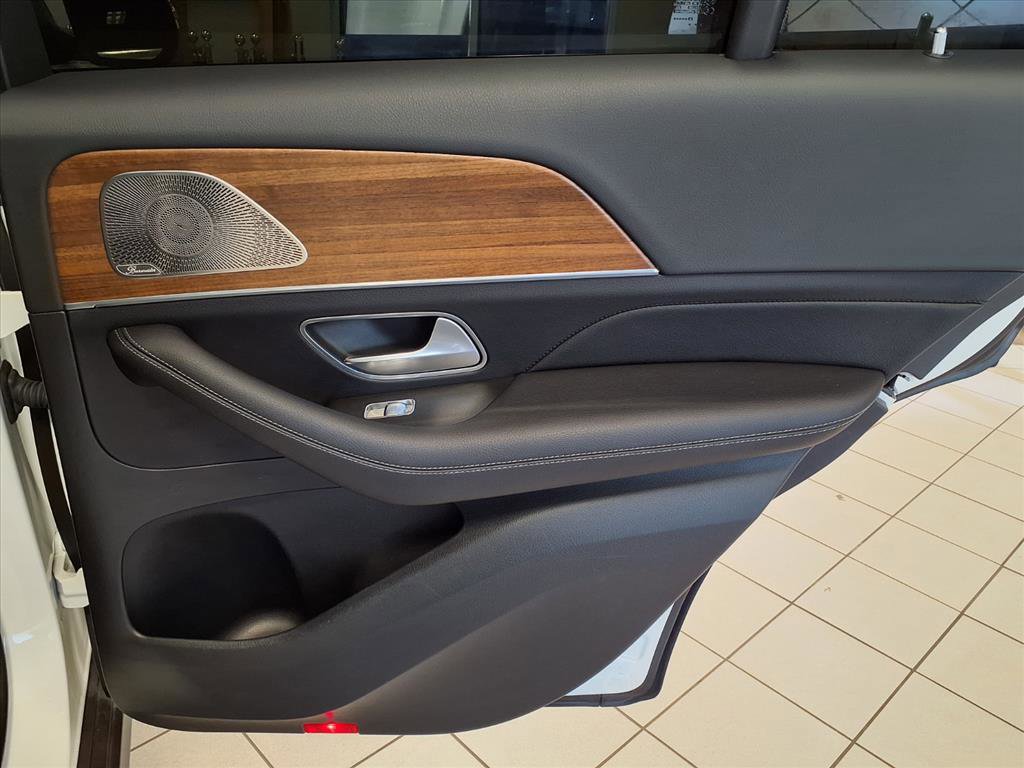 Used 2025 Mercedes-Benz GLE 350 4MATIC image 13