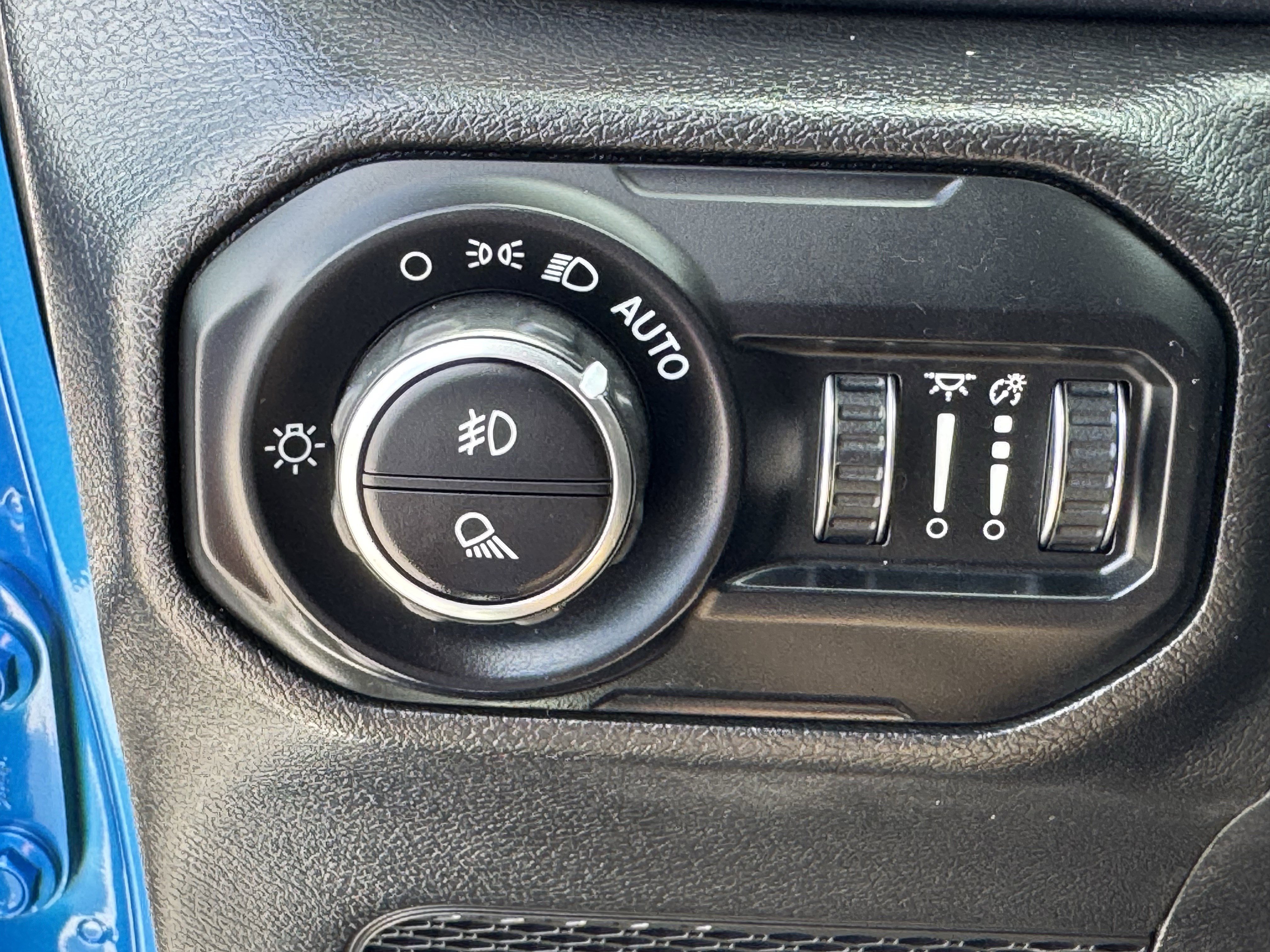 Used 2022 Jeep Gladiator Mojave w/ LED Lighting Group image 25