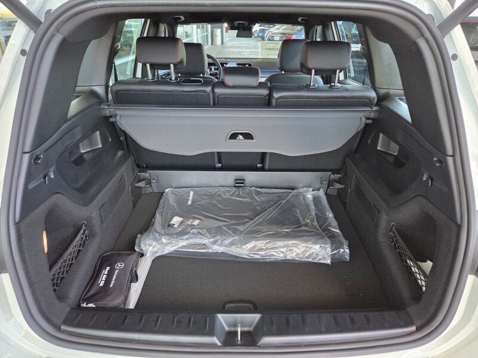 New 2025 Mercedes-Benz GLB 35 AMG 4MATIC image 15