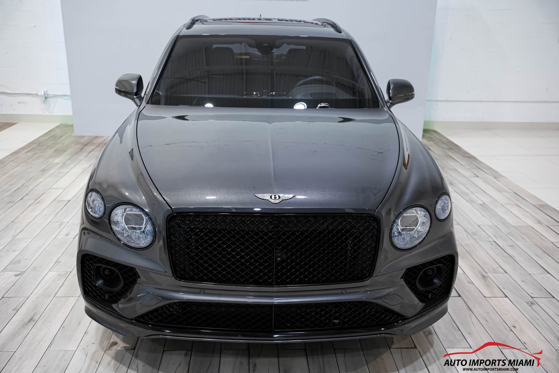 Used 2021 Bentley Bentayga AWD/4WD image 29